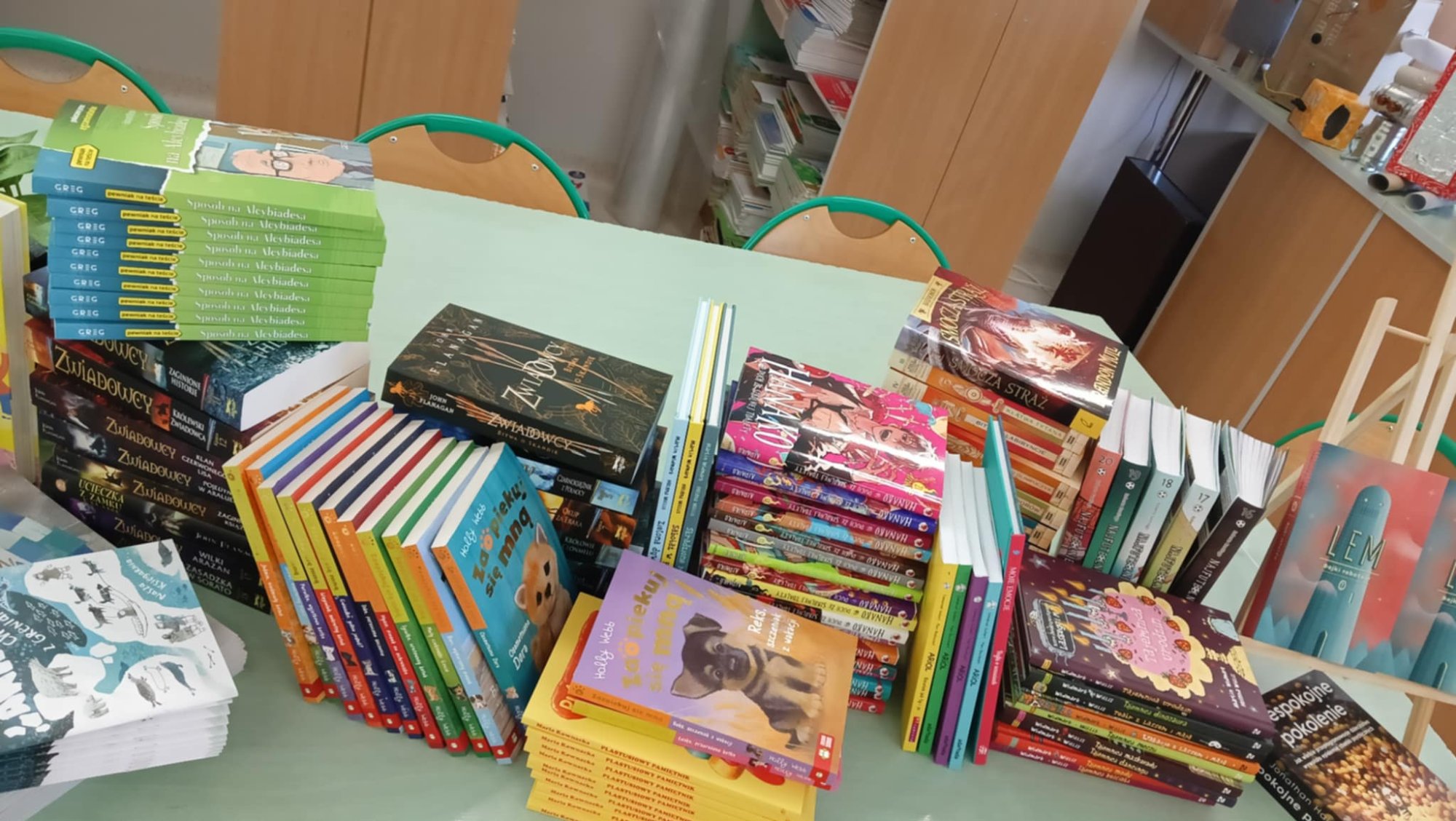Rozwijaj pasję czytania z NPRCz 2025 – zapraszamy do biblioteki!