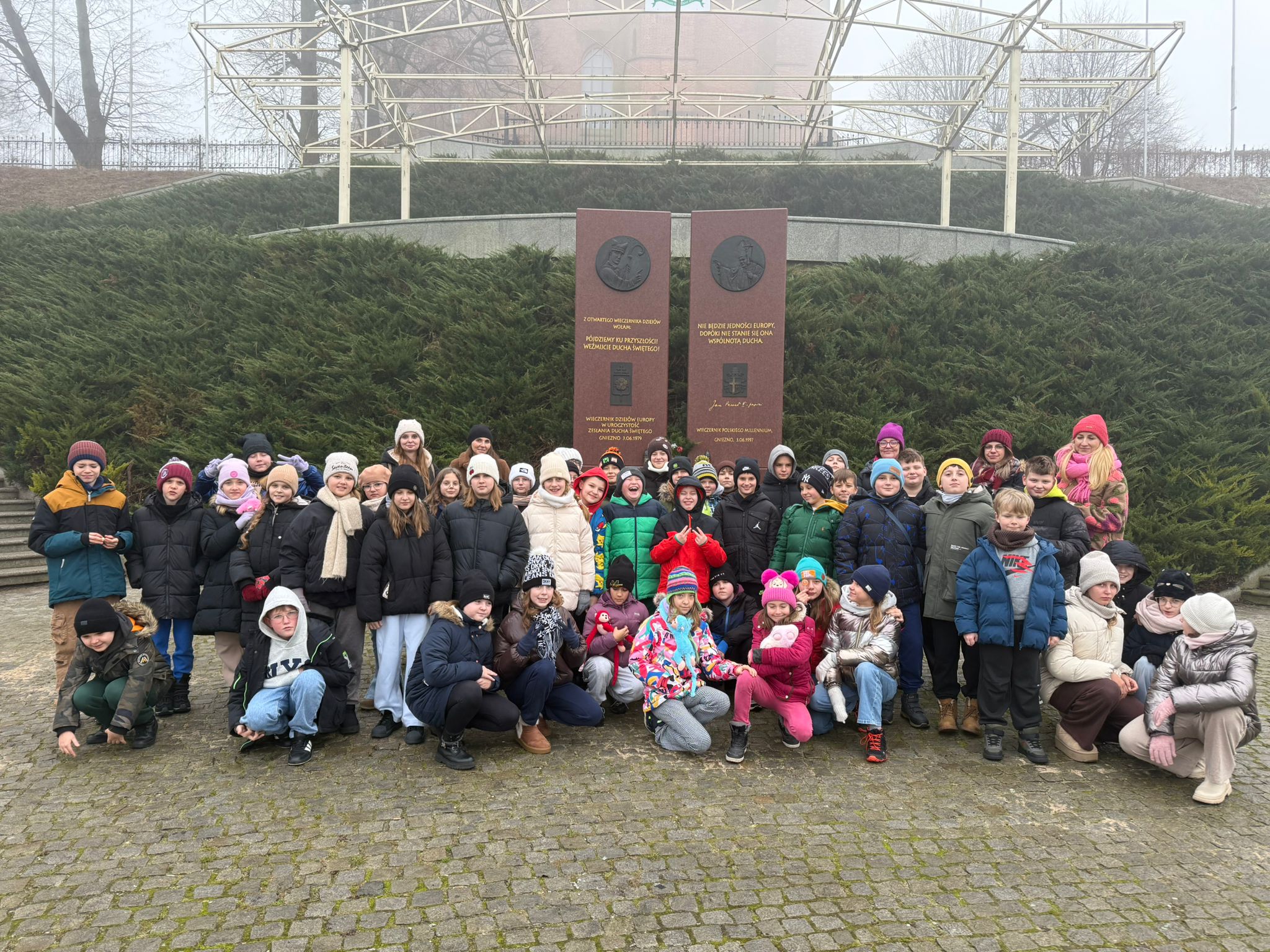 Wycieczka klas 4a, 4b i 4c do Gniezna – idealny sposób na przedświąteczny czas!