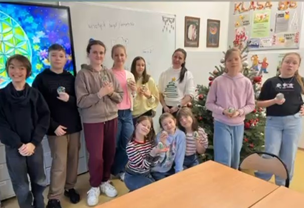Świąteczne warsztaty w klasie 5B.