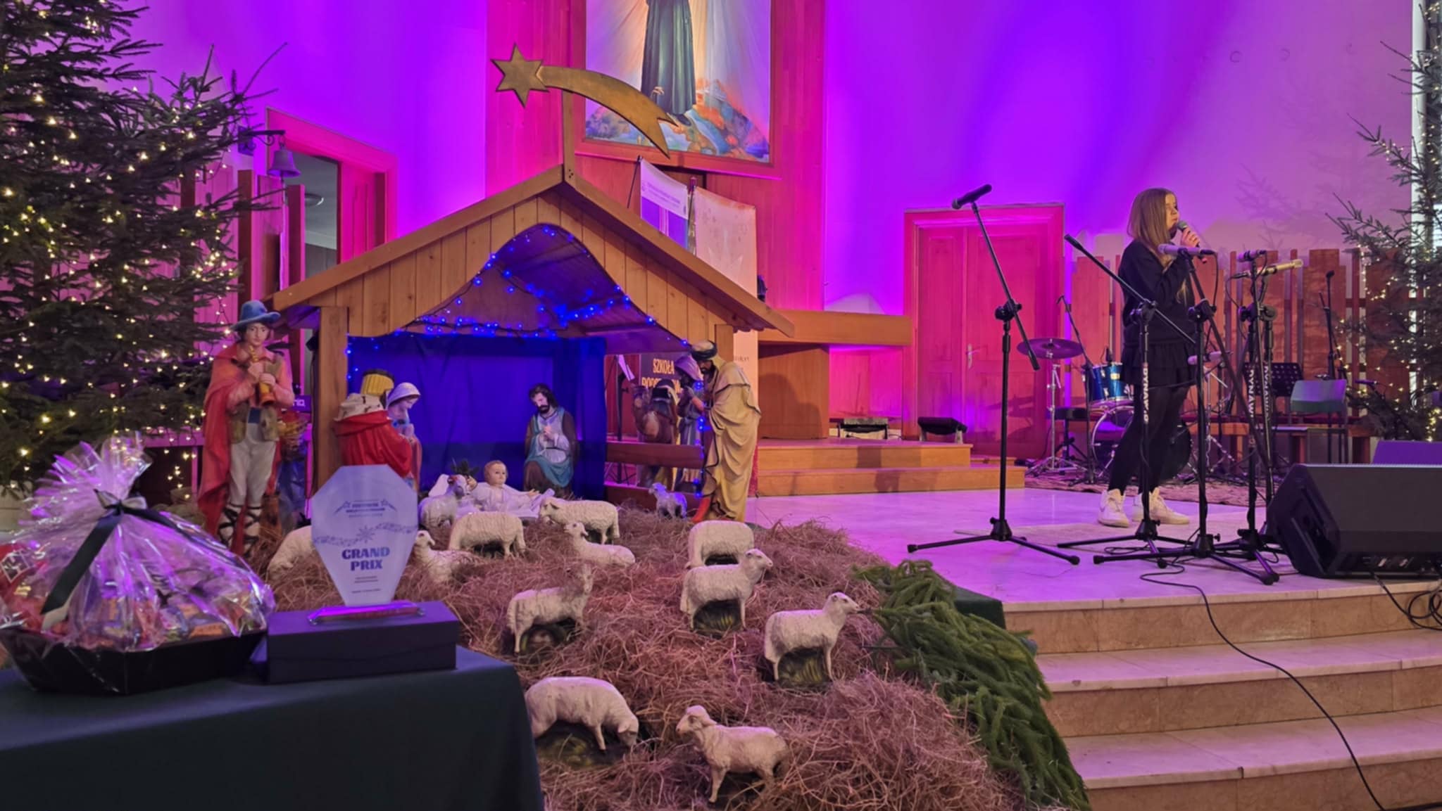 Sukcesy naszych uczniów na XVI Szkolno‑Parafialnym Festiwalu Kolęd i Pastorałek w Rogozinie – 2026