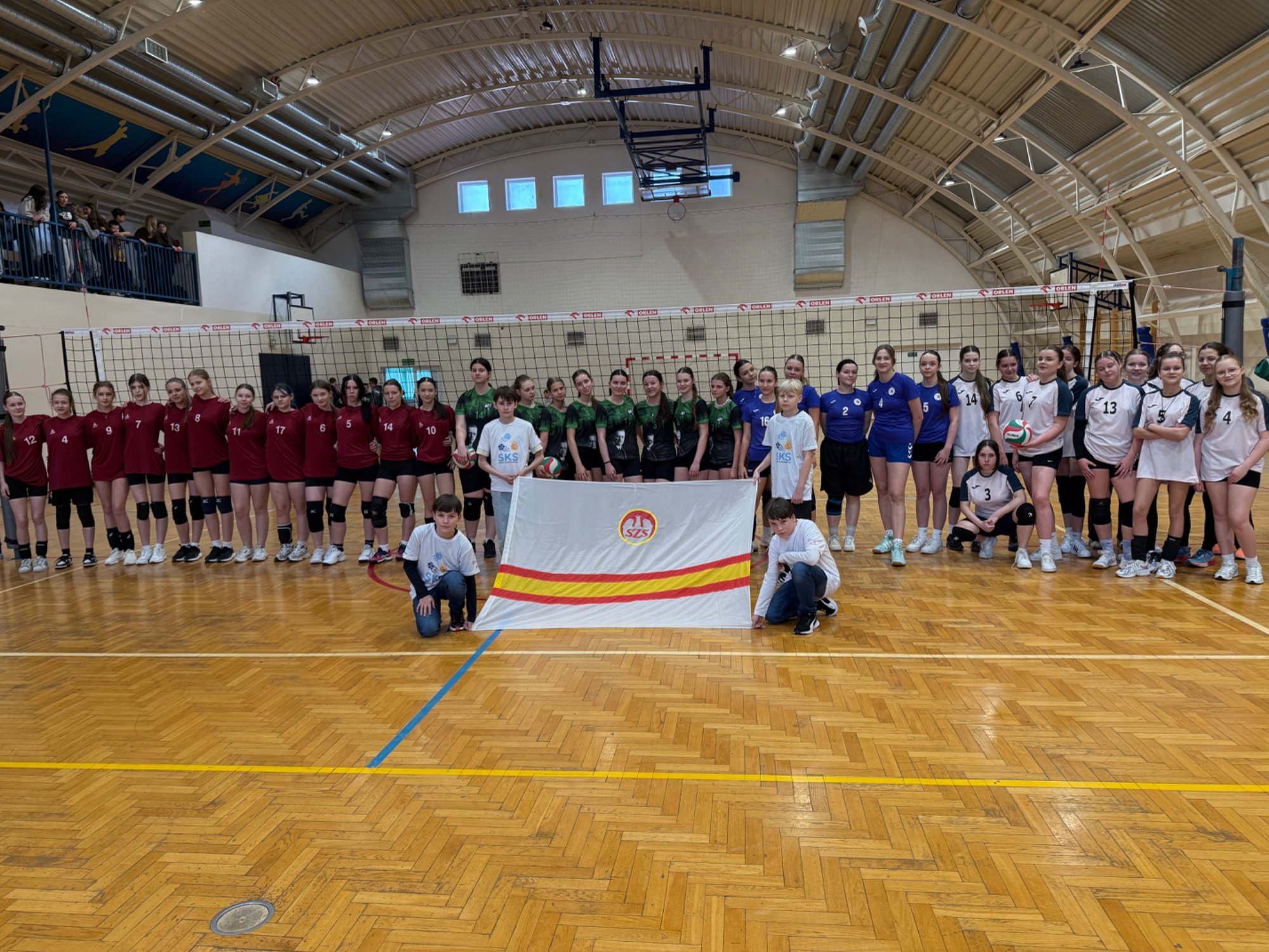 MIĘDZYPOWIATOWE IGRZYSKA MŁODZIEŻY SZKOLNEJ W SIATKÓWCE DZIEWCZĄT I CHŁOPCÓW